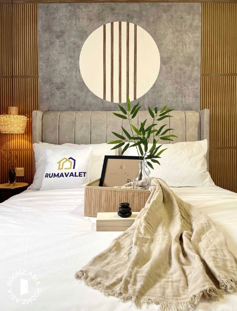 Private rooms attached bathroom available Good location A condo common room with a private bathroom for the tenant's own use. +60 10 438 2116 Looking for a happy, great tenant to make this cute and place home! Interested tenants should Message the