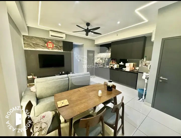 Single room for rent @ Old Klang Road with private 🛁bathroom