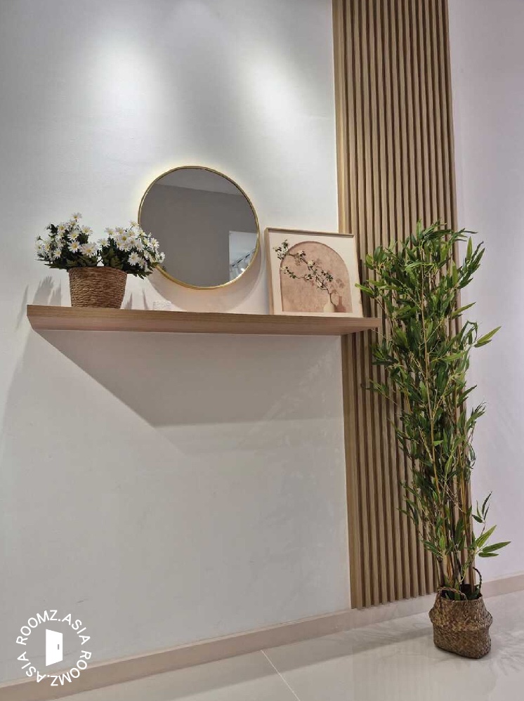 A condo common room with a private bathroom for the tenant's own use. +60 16 408 0645 Looking for a happy, great tenant to make this cute and place home! Interested tenants should Message the landlord on WhatsApp : +60 16 408 0645 direct owner
