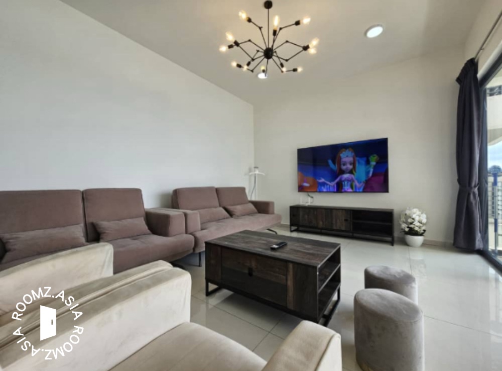Fully furnished studio unit