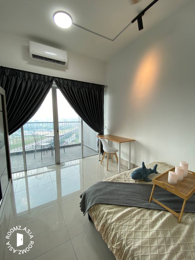 🔥 Fully furnished🛏️Free Wifi 🔥 Free Cleaning!!!MOVE IN ready @Razak City