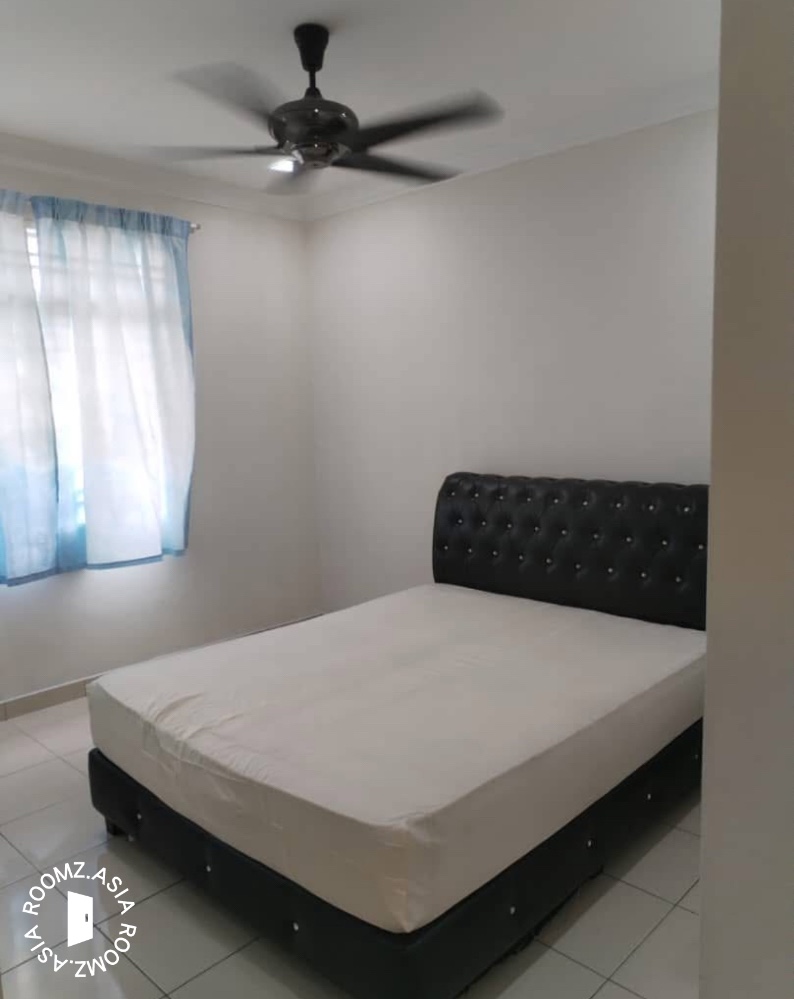 Studio room for rent at La Grande Kiara with private 🛁bathroom