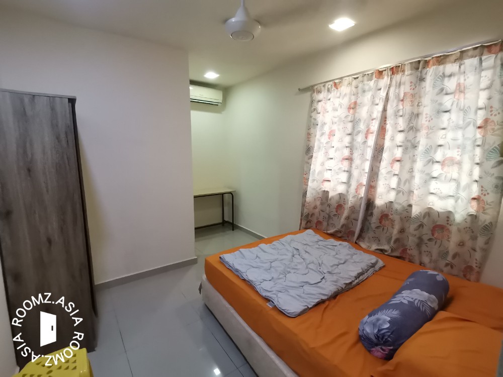 Ampang Master room / Bilik Sewa - Free Wifi, Free Parking, Ready move in