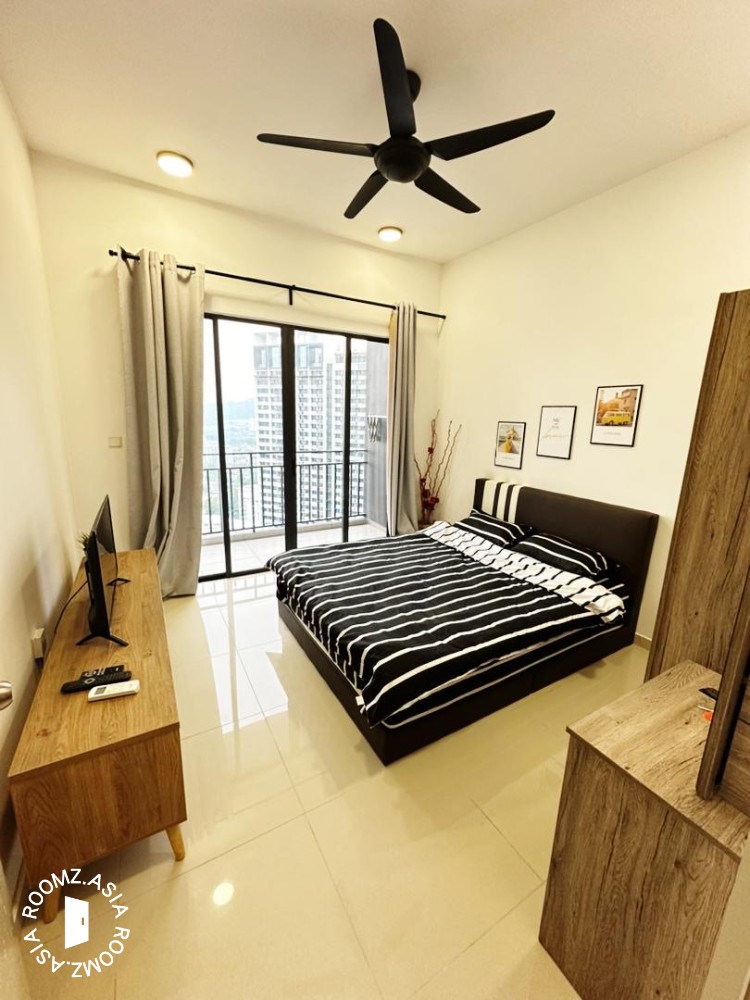 Balcony room for rent The Hamilton Wangsa Maju Setapak Link Bridge to LRT Sri Rampai