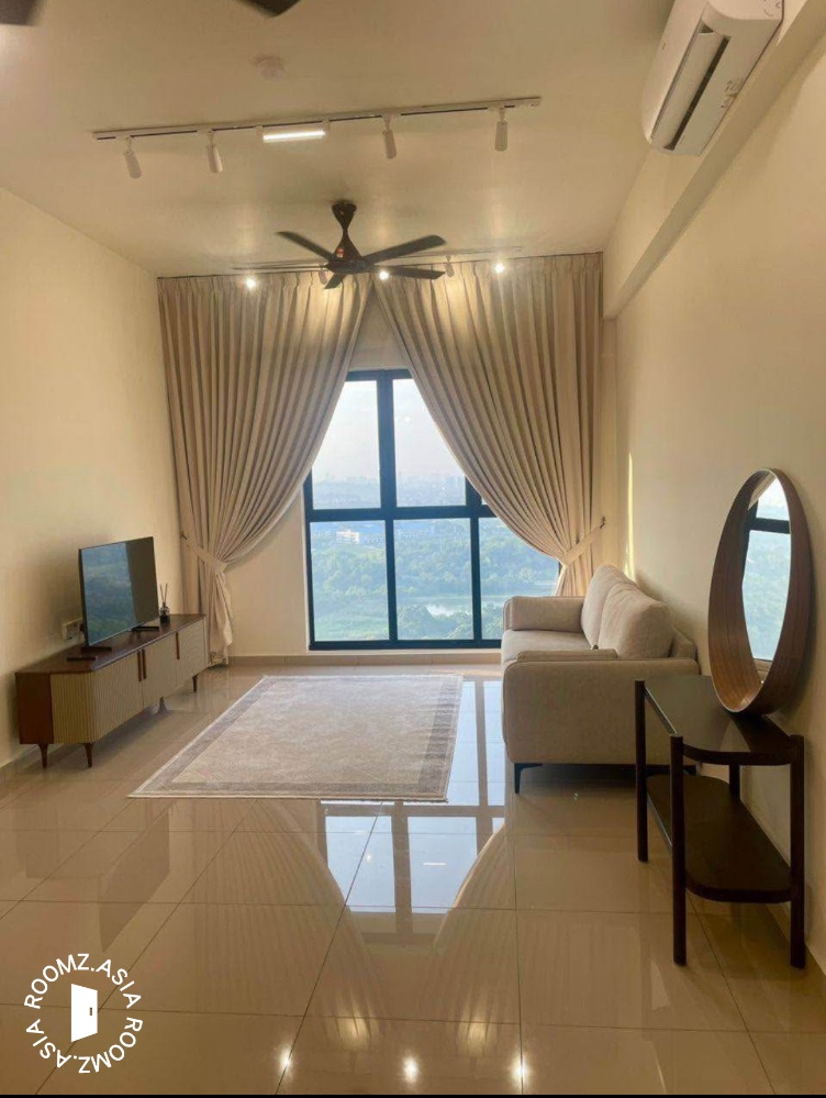 Fully furnished studio unit
