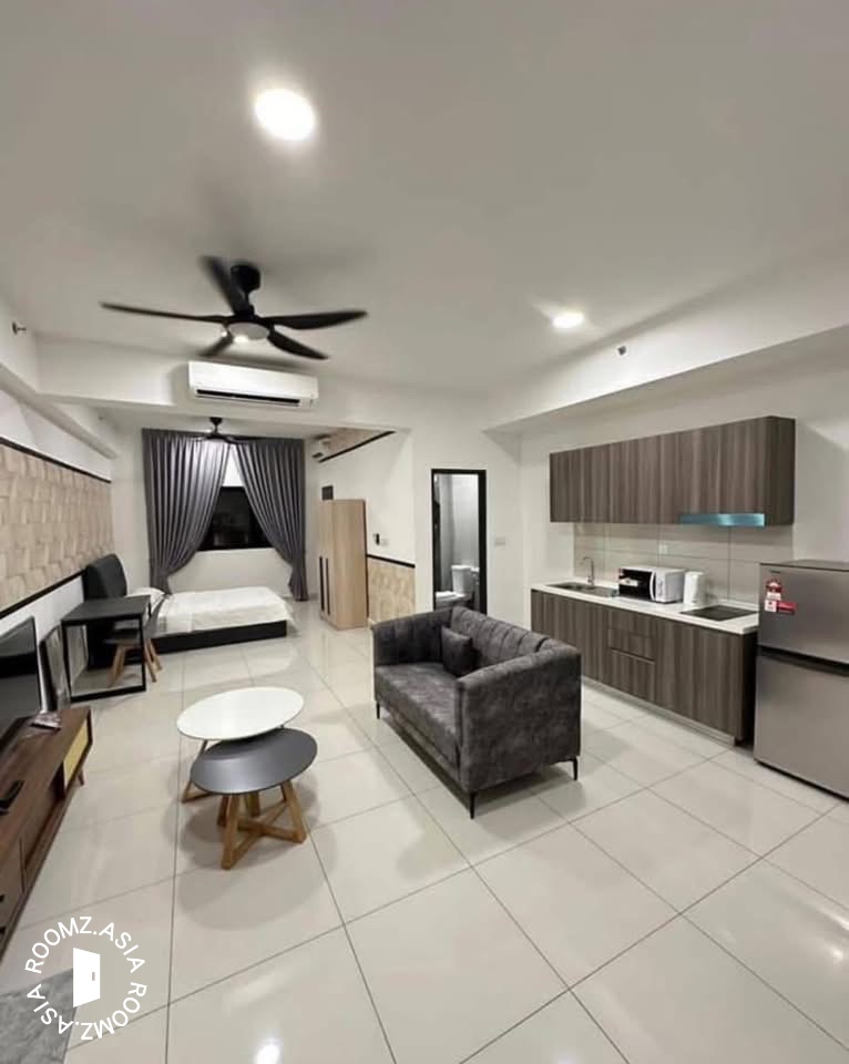 Single room for rent at Bandar Utama with private 🛁bathroom
